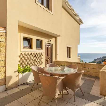 Villa In La Herradura *