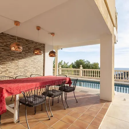 In La Herradura نيرخا